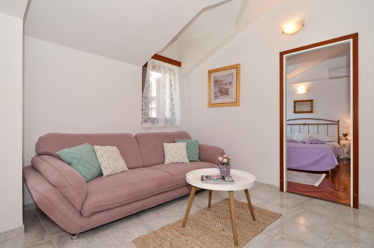 Apartmani Basic 1 Split Exterior photo